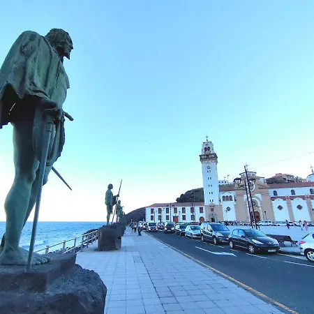 Arenitas Un Oasis Junto Al Mar カンデラリア