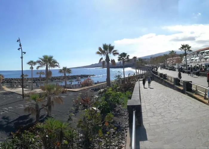 Arenitas Un Oasis Junto Al Mar Candelaria